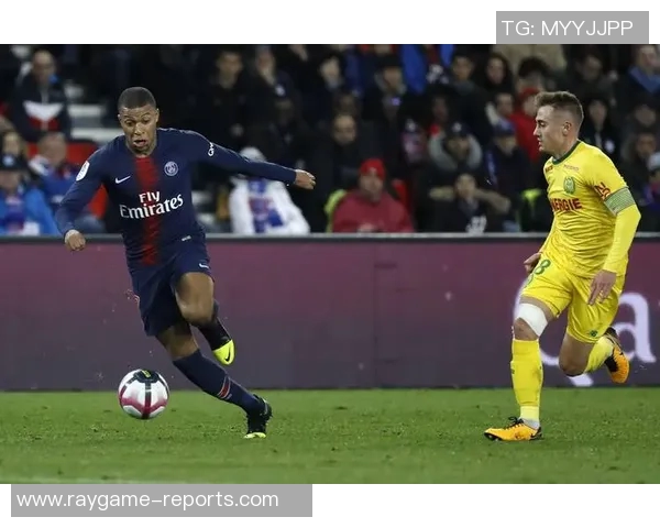 西甲激战：莱比锡与巴黎圣日耳曼战平乌龙球成比赛转折点解析