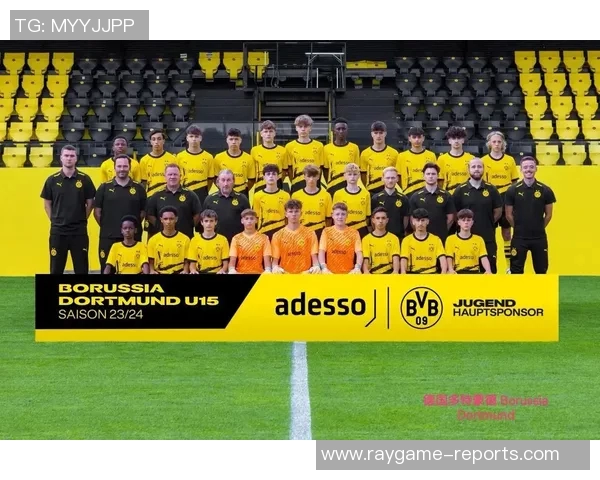 友谊赛精彩对决多特蒙德与曼联战成平局神扑瞬间引发全场热烈反响